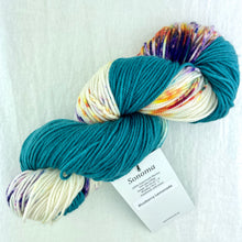 Load image into Gallery viewer, Diagonal Ripple Hat Knitting Kit | Baah Sonoma & Knitting Pattern (#328)