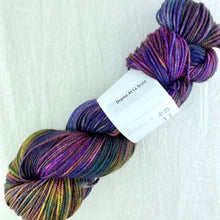 Load image into Gallery viewer, Diagonal Ripple Hat Knitting Kit | Baah Sonoma & Knitting Pattern (#328)