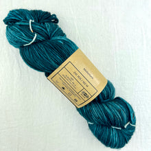 Load image into Gallery viewer, Allover Cabled Hat (Tosh Merino Version) Knitting Kit | Tosh Merino & Knitting Pattern (#299)