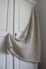 Load image into Gallery viewer, Schneeflocken Shawl Knitting Kit | mYak Baby Yak Medium