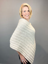 Load image into Gallery viewer, Nomad Bulky Poncho Knitting Kit | Berroco Nomad &amp; Knitting Pattern (#69B)
