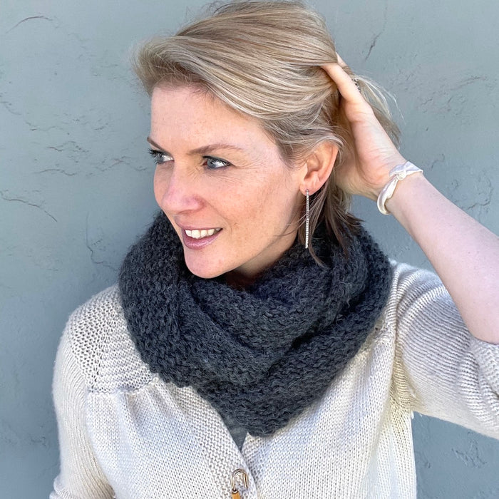 Easy Bulky Alpaca Cowl Knitting Kit | Baby Alpaca Grande & Knitting Pattern (#151)