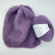 Load image into Gallery viewer, Alpaca Silver Slouchy Hat Knitting Kit | Alpaca Silver & Knitting Pattern (#386)