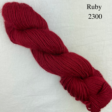 Load image into Gallery viewer, Merino Alpaca Wrap Knitting Kit | Highland Duo &amp; Knitting Pattern (#139)
