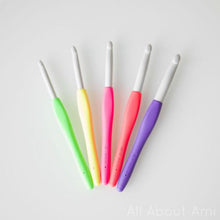 Load image into Gallery viewer, Clover Amour Crochet Hooks