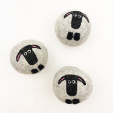 Load image into Gallery viewer, Atelier Sheep Dryer Balls
