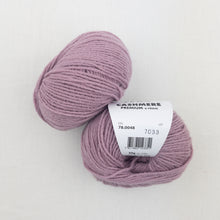 Load image into Gallery viewer, TMC Cashmere Beanie Knitting Kit | Lang Yarns Cashmere Premium &amp; Knitting Pattern (#405)
