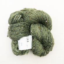 Load image into Gallery viewer, Artyarns Beaded Ensemble &amp; Sequins
