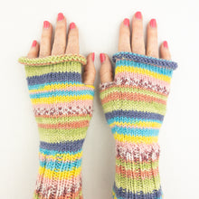 Load image into Gallery viewer, Knitcol Fingerless Mitts Knitting Kit | Adriafil Knitcol &amp; Knitting Pattern (#80)
