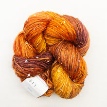 Load image into Gallery viewer, Artyarns Beaded Ensemble &amp; Sequins
