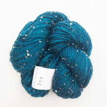 Load image into Gallery viewer, Artyarns Beaded Ensemble &amp; Sequins
