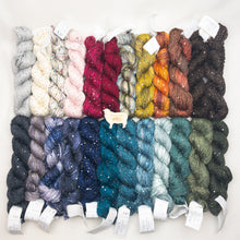 Load image into Gallery viewer, Artyarns Beaded Ensemble &amp; Sequins
