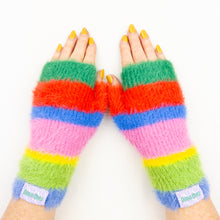 Load image into Gallery viewer, Atelier Fast Fingerless Gloves
