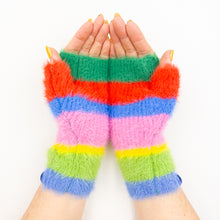 Load image into Gallery viewer, Atelier Fast Fingerless Gloves
