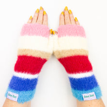 Load image into Gallery viewer, Atelier Fast Fingerless Gloves
