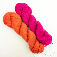 Load image into Gallery viewer, mYak Two Color Slouch Hat | mYak Baby Yak Medium &amp; Knitting Pattern (#385)
