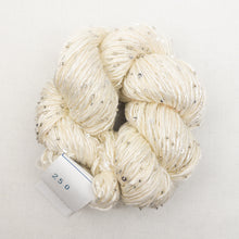 Load image into Gallery viewer, Artyarns Beaded Ensemble &amp; Sequins
