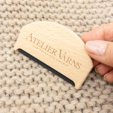 Load image into Gallery viewer, Atelier Sweater Comb
