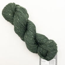 Load image into Gallery viewer, Baker Island Hat Knitting Kit | The Fibre Company Acadia
