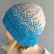 Load image into Gallery viewer, Speckled Ombré Hat (Eclipse version) Knitting Kit | Stacy Charles Eclipse &amp; Knitting Pattern (#344)
