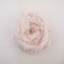 Load image into Gallery viewer, Rabbit Fur Cowl Knitting Kit | Furaz Rabbit Fur Yarn &amp; Knitting Pattern (#198)
