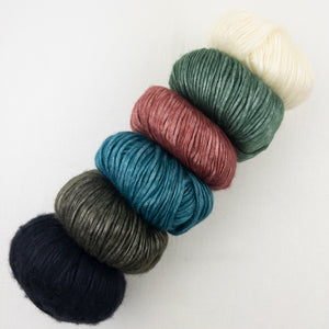 The Shift Cowl Knitting Kit | Lang Yarns Grace