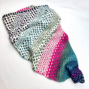 The Shift Cowl Knitting Kit | Lang Yarns Grace