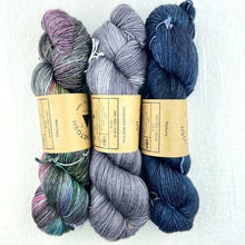 Load image into Gallery viewer, Speckled Chevron Wrap Knitting Kit | Madelinetosh Pashmina &amp; Knitting Pattern (#348B)
