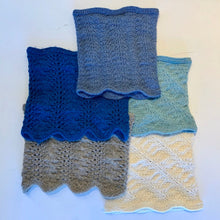 Load image into Gallery viewer, Vertical Feather &amp; Fan Cowl Knitting Kit | Cascade Pure Alpaca &amp; Knitting Pattern (#192C)
