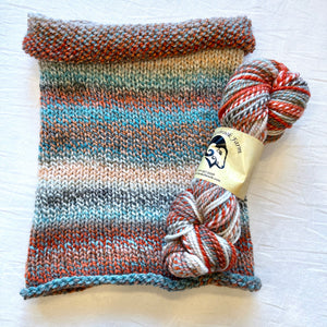 Bulky Stockinette Cowl Knitting Kit | Entropy Bulky & Knitting Pattern (#375)